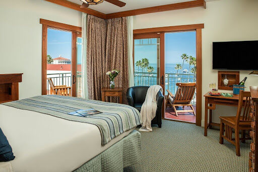 Discovering Island Bliss: A Stay at The Avalon Hotel on Catalina Island